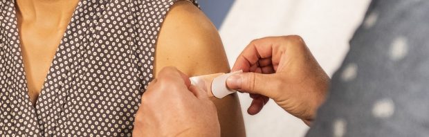 Overheidsdata: aantal ziekenhuisopnames & sterfgevallen schiet omhoog na vaccinatie