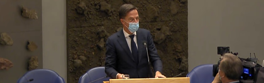 Beveiliger Tweede Kamer doet onthulling op radio: ‘Als camera uit is, staan ze nog net niet met elkaar te dansen’