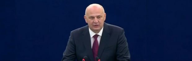 Kroatische Europaabgeordnete greift Ursula von der Leyen an: „Dieser Impfpass ist verrückt“