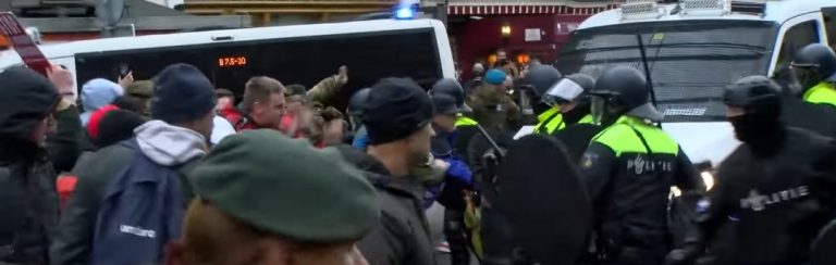 VN-rapporteur veroordeelt politiegeweld in Nederland: ‘Aan deze barbaarsheid moet nu een einde komen!’