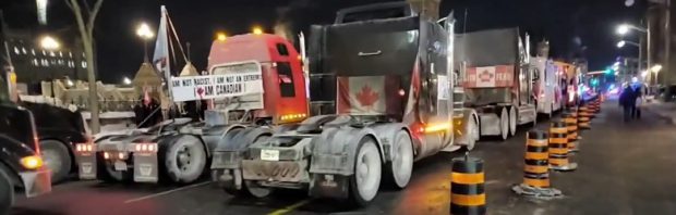 ‘Het is 70 kilometer lang!’ – ’s Werelds grootste truckerskonvooi komt aan, Trudeau neemt de benen