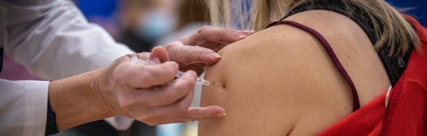 Ze willen niet dat je dit gesprek over vaccineren beluistert