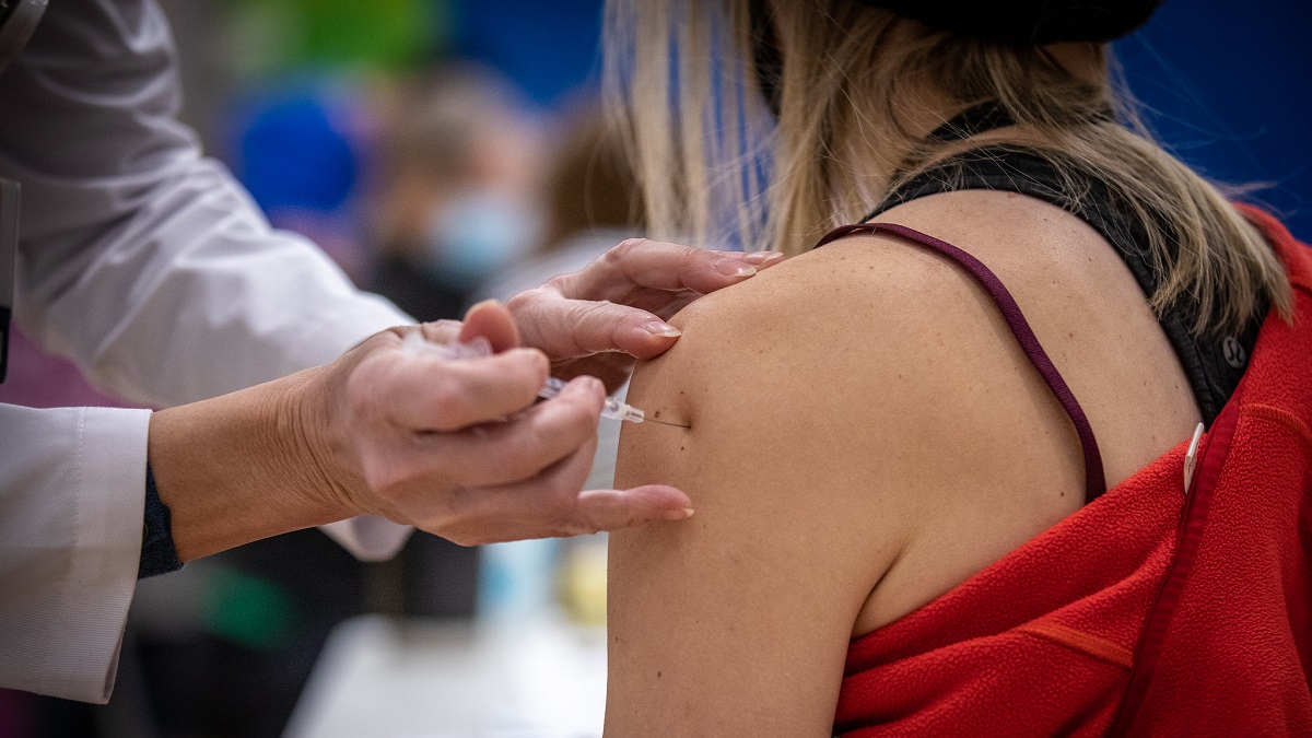 Vaccinexpert EMA: we verzwegen dat groepsimmuniteit onmogelijk was omdat we zoveel mogelijk mensen moesten vaccineren
