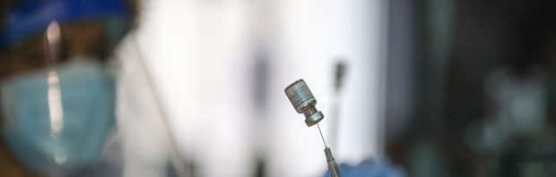 Er worden zoveel gevaccineerde kinderen behandeld voor leukemie dat er een tekort aan bedden is