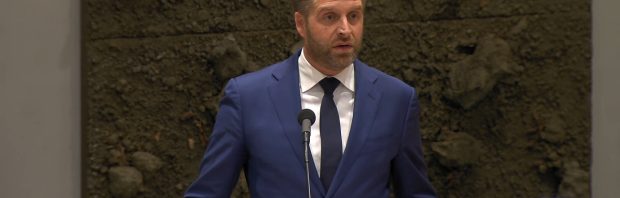Neuroloog pleit voor vervolging minister De Jonge: ‘Deze man is maligne, of beter gezegd pure evil’