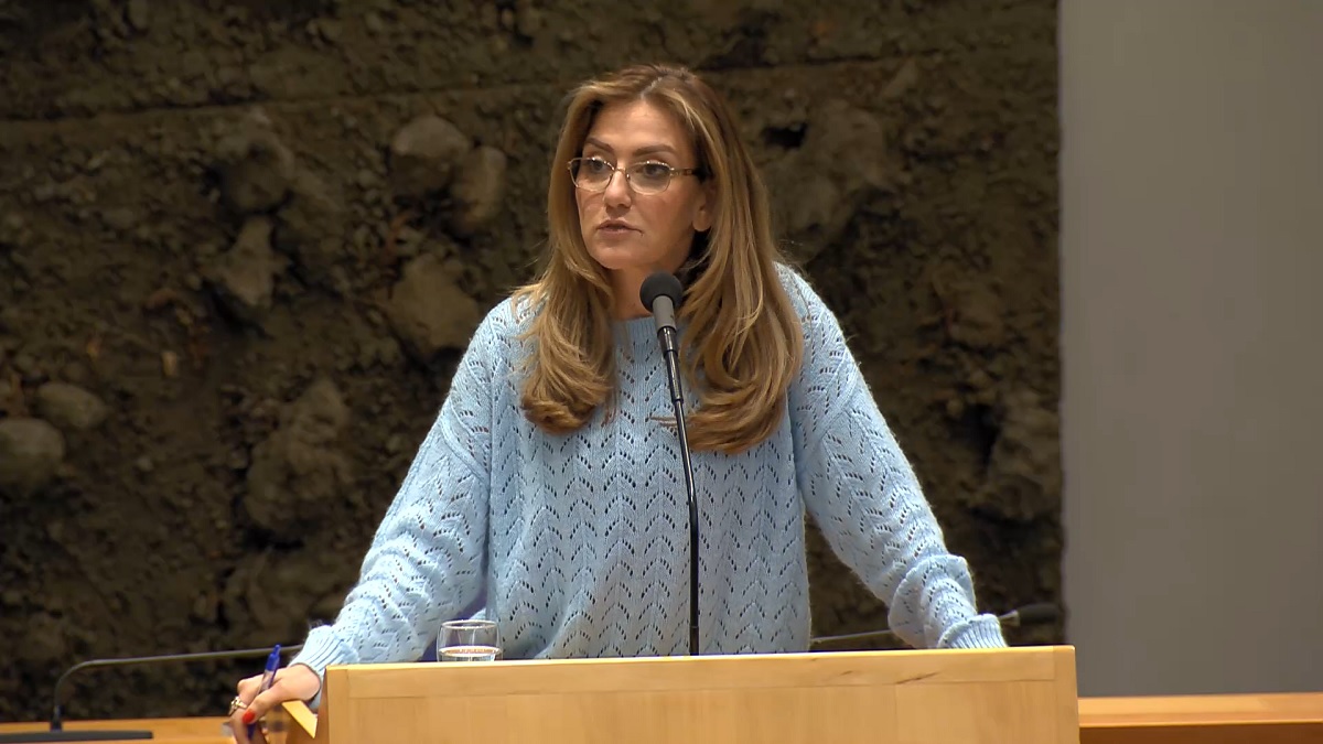 Minister van Justitie beweert dat er geen trollen worden ingezet tegen coronacritici, klopt dat?