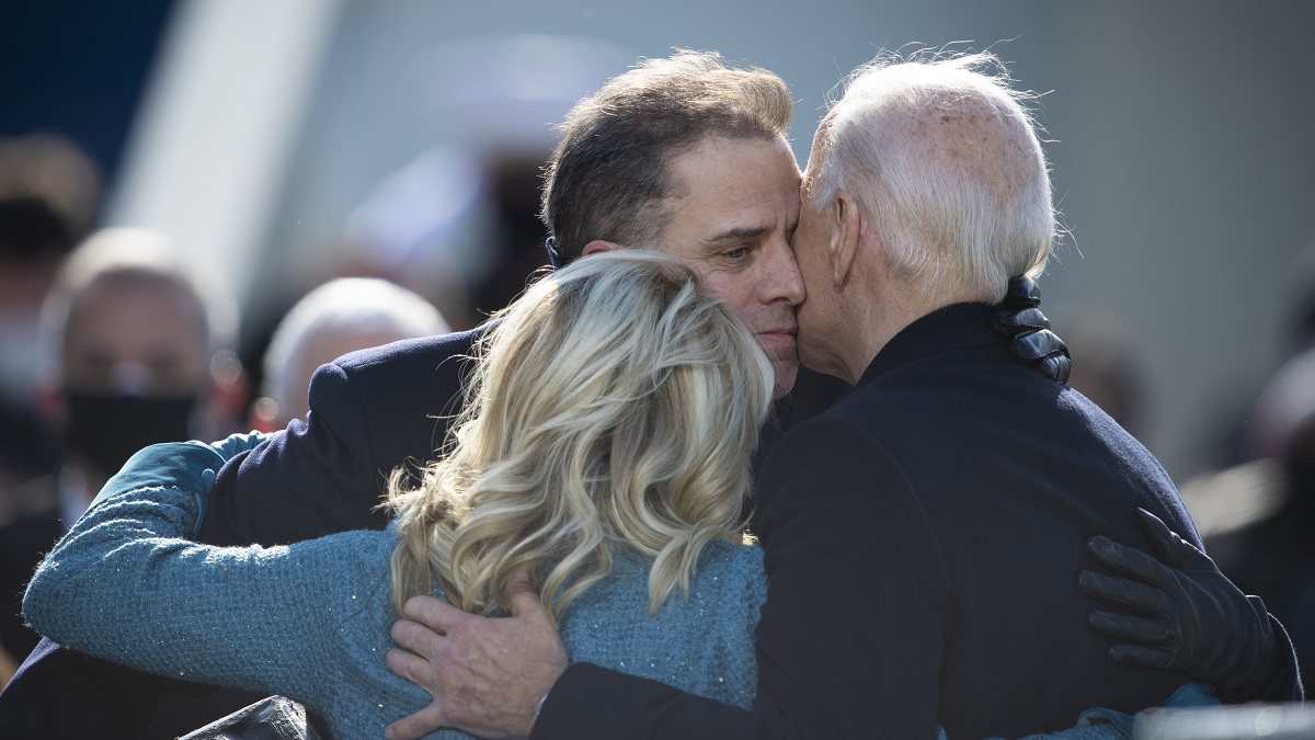 Klokkenluider over ‘verwijderd’ materiaal op laptop Hunter Biden: ‘Absoluut angstaanjagend’