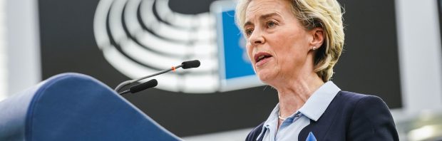 EU-voorzitter Von der Leyen fel bekritiseerd na bezoek aan Oekraïne: ‘Dit mens is gek, gevaarlijk gek’