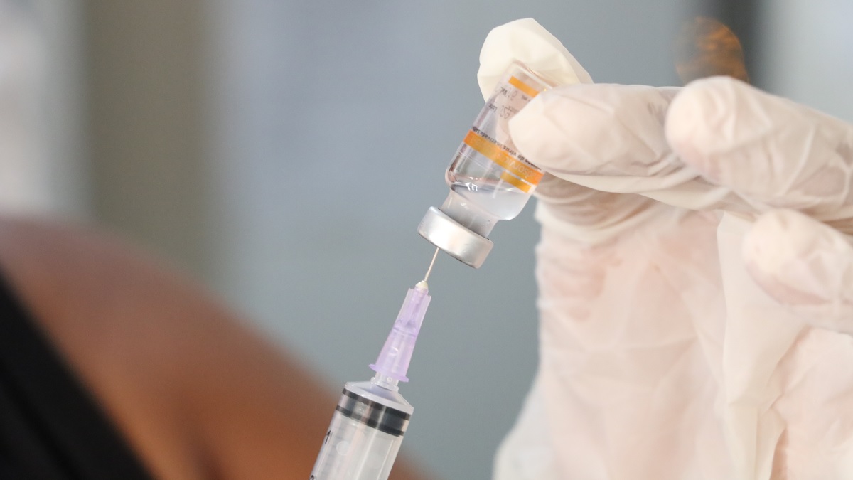 Advocaat luidt noodklok over sterfte door coronaprik: ‘Het is een absolute nachtmerrie’