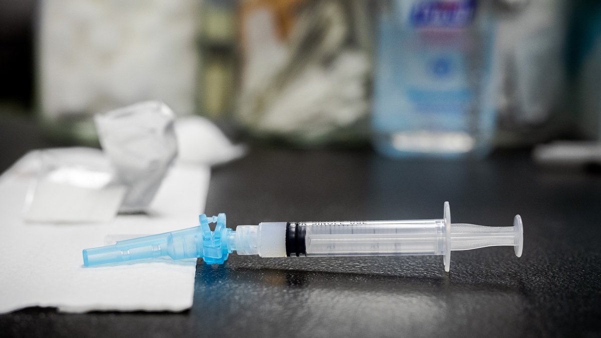 Neuroloog pakt hoogleraar en vaccinatiefanaticus aan: ‘Zie hier hoe onze universitaire elite reageert op kritische vragen’