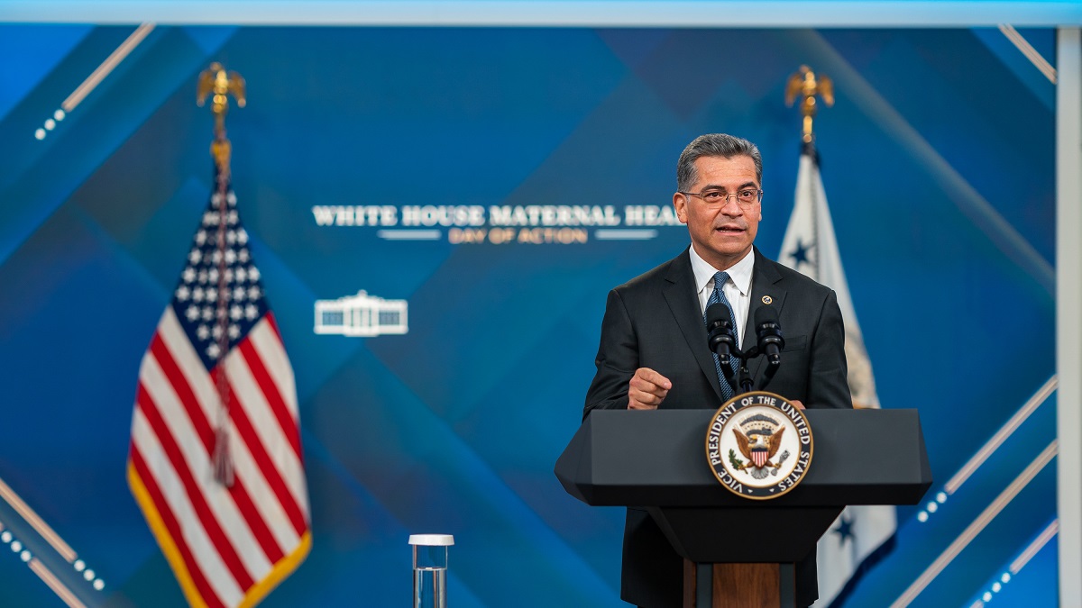 Amerikaanse zorgminister: coronavaccins doden twee keer zoveel mensen van kleur als blanken