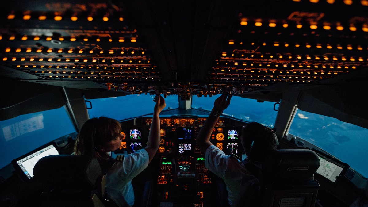Geprikte piloot krijgt hartstilstand in cockpit, incident belandt in doofpot