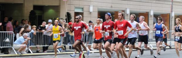 Hardloper zakt in elkaar na halve marathon en sterft, 15 anderen belanden in ziekenhuis