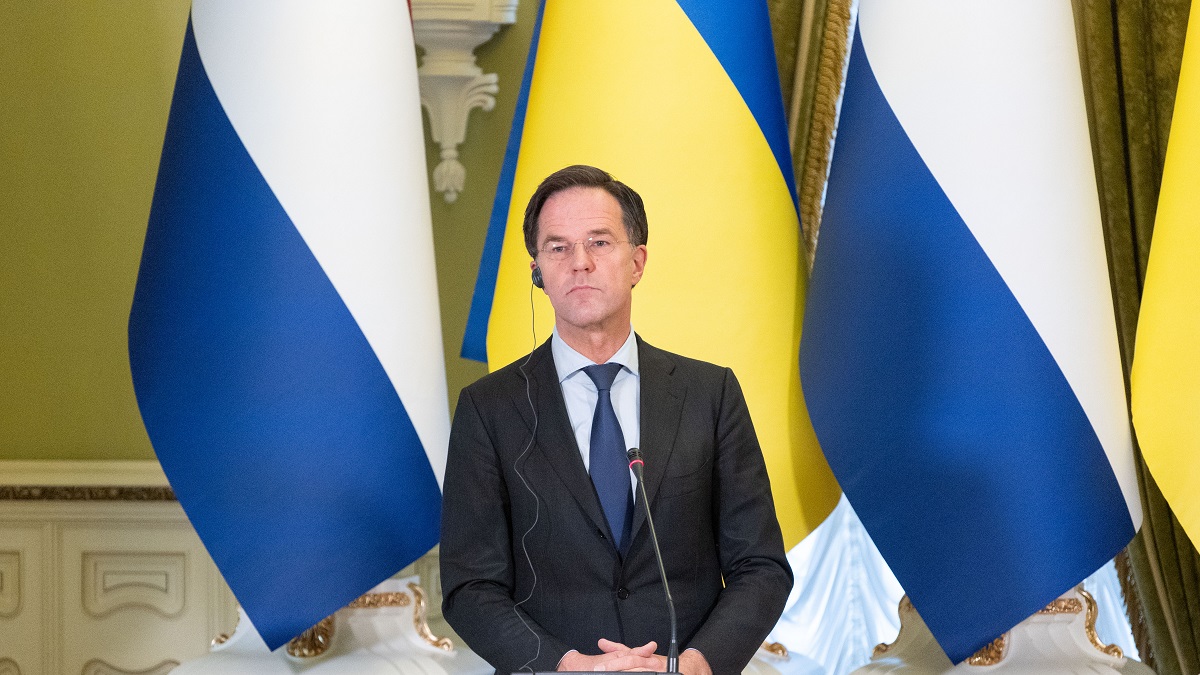 ‘Laat je niet afleiden door sms’jes van Rutte, dít is het nieuws’