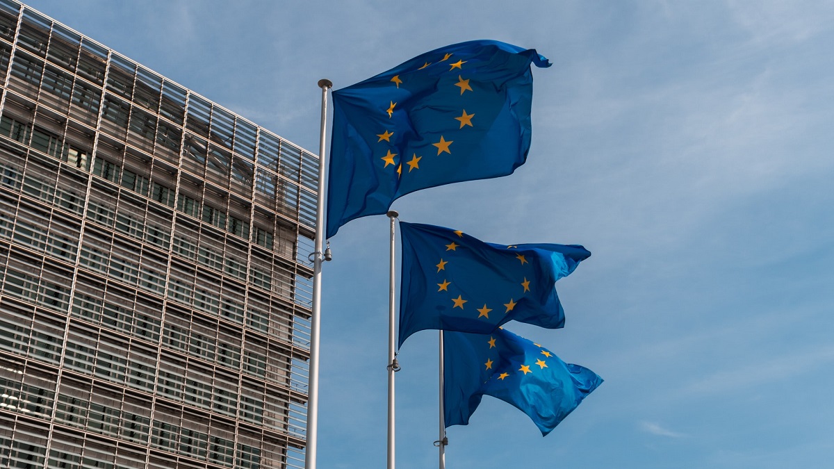 Brüssel will nicht, dass die europäischen Bürger ihre Meinung auf unterschiedliche Quellen stützen: „Das nennt man Diktatur“.