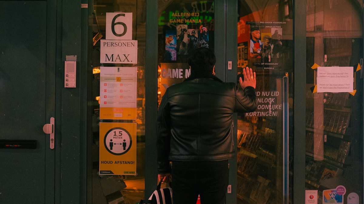 Lockdowns komen terug, net als mondkapjes en de QR: ‘Ze gooien straks de boel weer dicht’