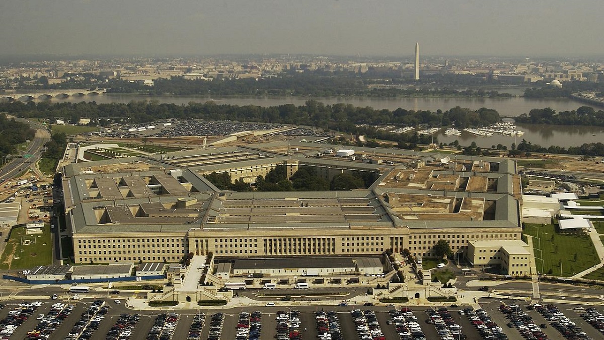 Historische hoorzitting: ‘Geheim genootschap in Pentagon verbergt UFO-geheimen’