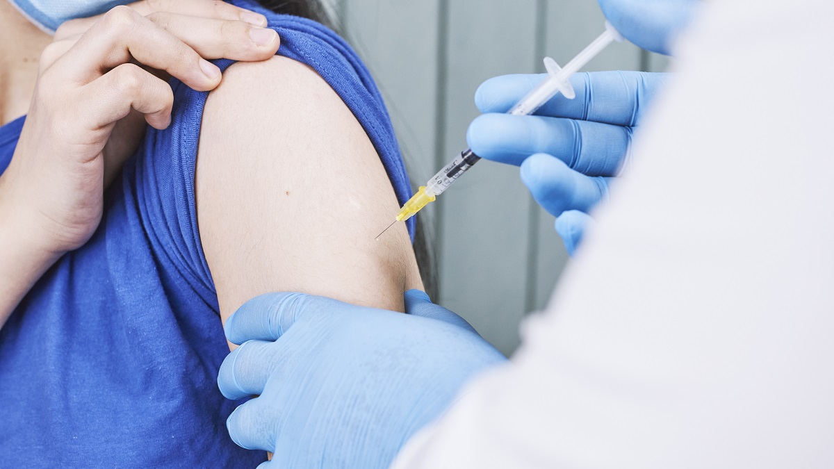 Oversterfte in Nederland gaat gewoon door: kantelpunten zijn de vaccinatiemomenten