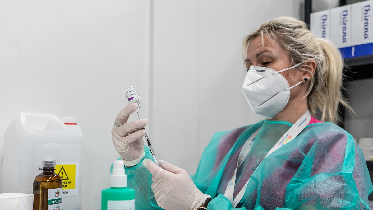 Nieuw onderzoek laat zien dat coronavaccins een ramp zijn: 750.000 doden en 30 miljoen letselgevallen in VS