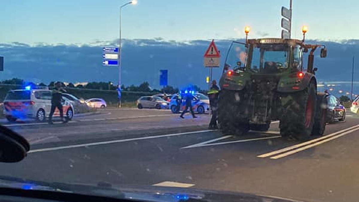 16-jarige trekkerbestuurder beschoten door politie: ‘Twee centimeter ernaast en hij kon het niet meer navertellen’