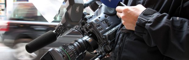Buitenlandse journalisten slaan terug na kritisch item: ‘Nieuwsuur likt de hielen van Klaus Schwab’