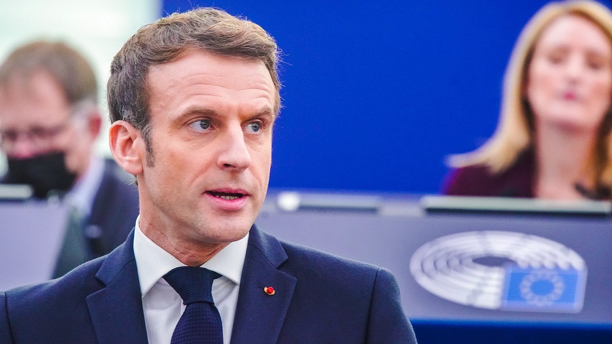 Franse politici slaan handen ineen en stemmen tegen medische tirannie