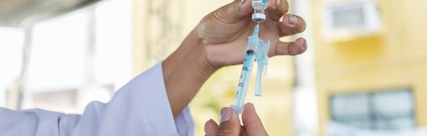 Berisping voor huisarts die onderzoek deed naar vaccinatieschade: ‘Vroeger had je de NSB, nu heb je collega’s’