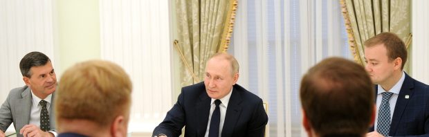 Poetin kondigt aan: een nieuw tijdperk is aanstaande, een nieuwe fase in de wereldgeschiedenis