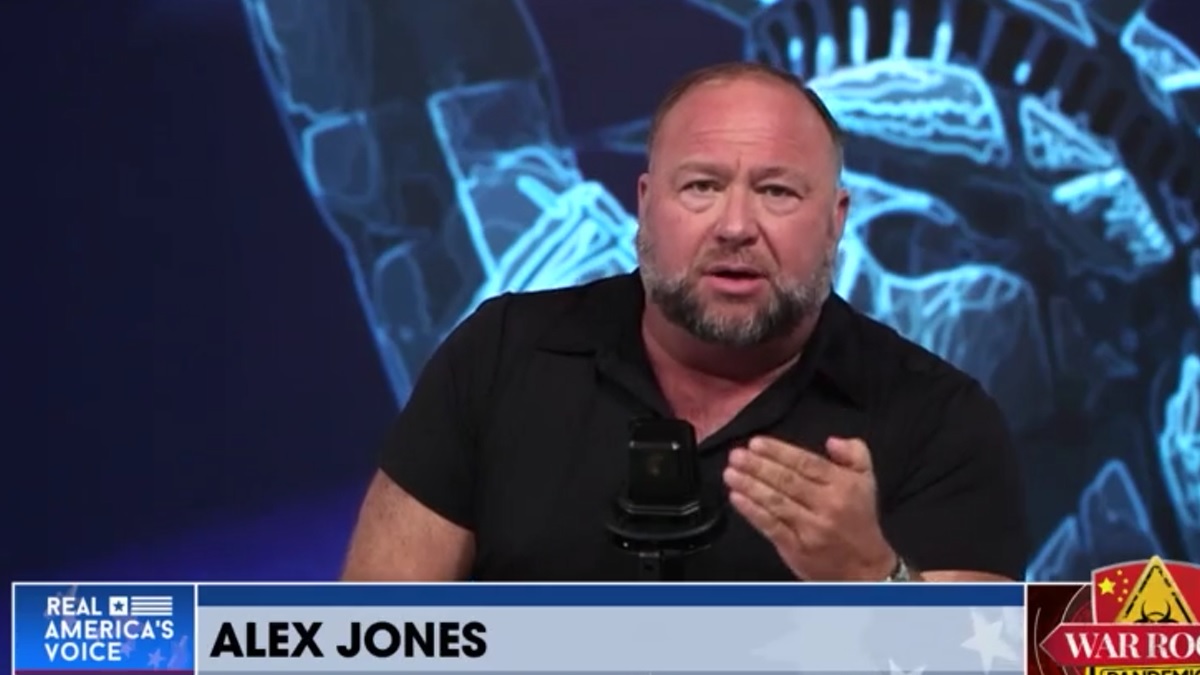 Alex Jones erklärt den Great Reset in 2 Minuten: Feudalismus 2.0 in einem technokratischen Gewand“.