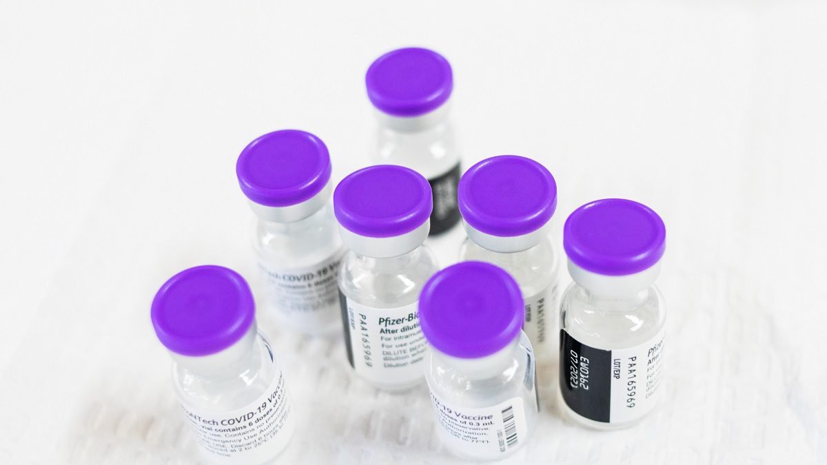 Kijk: zo zag dit 12-jarige meisje eruit na haar eerste Pfizer-vaccin