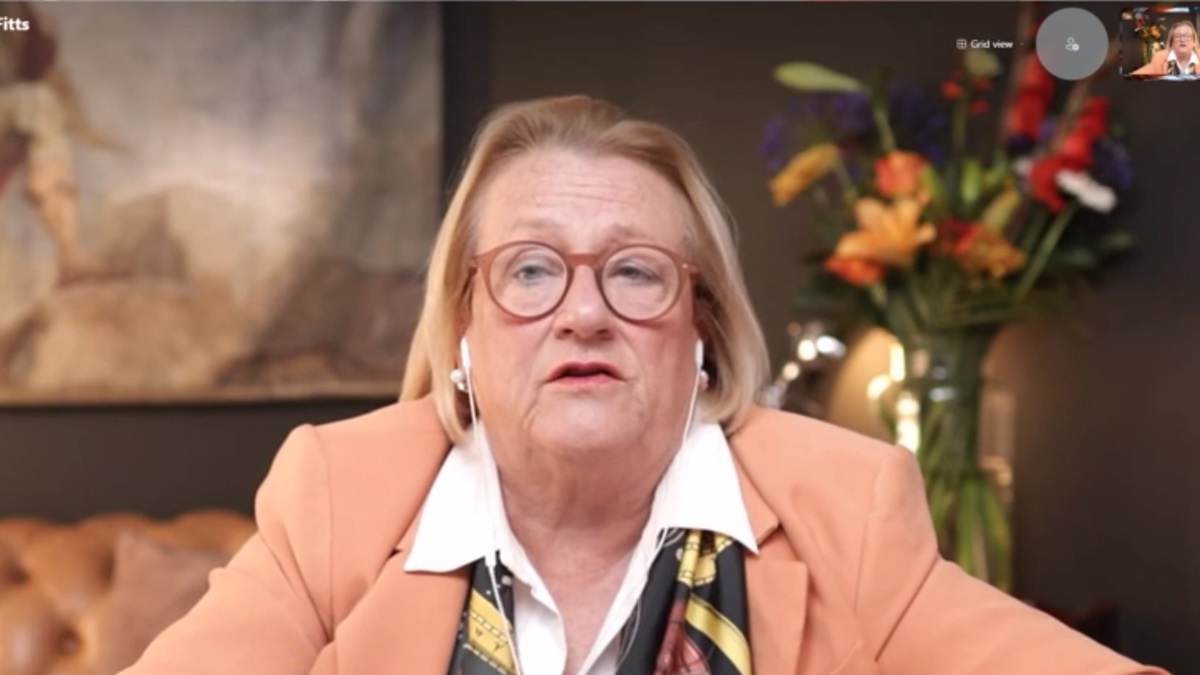 Catherine Austin Fitts: ‘We zijn in oorlog met globalisten van de Deep State’