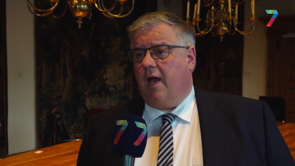 Bruls stevig aangepakt na asieluitspraken: ‘Hij is een dictator pur sang’