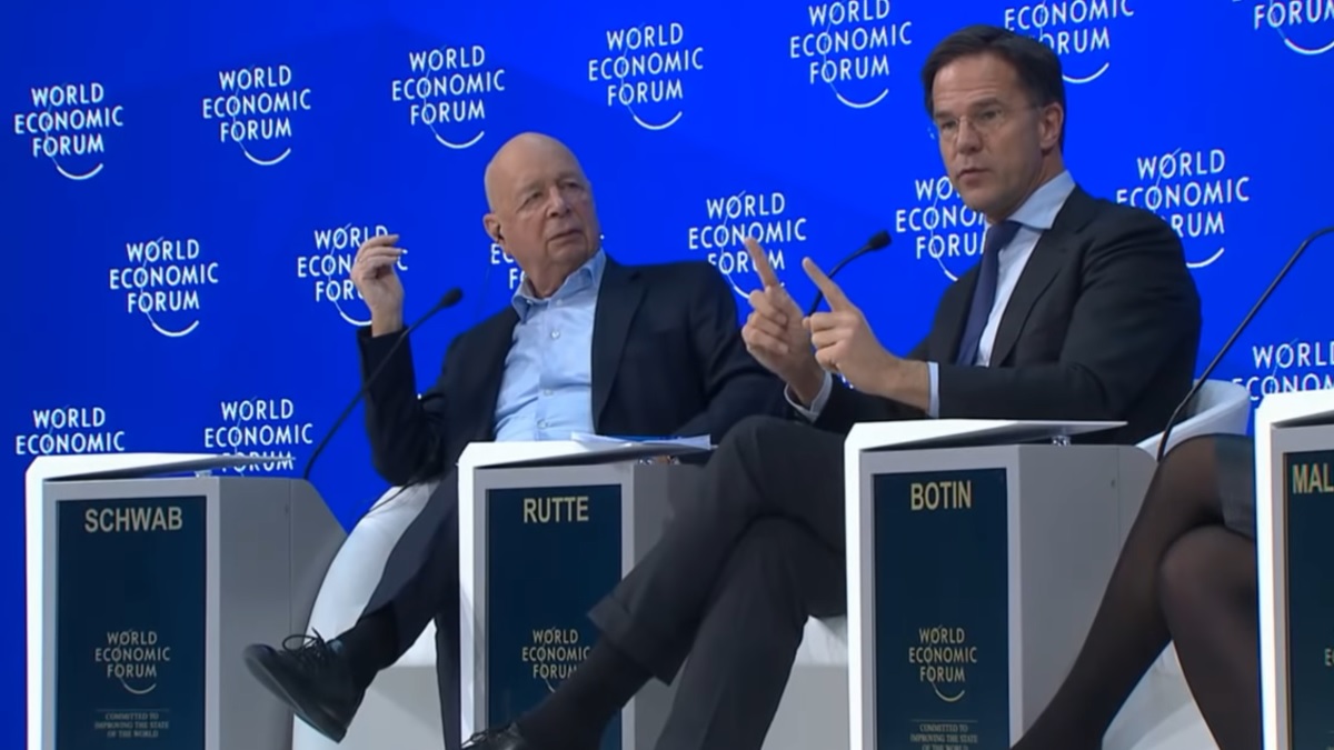 ‘Rutte is het schoothondje van Klaus Schwab, nog erger dan Trudeau’