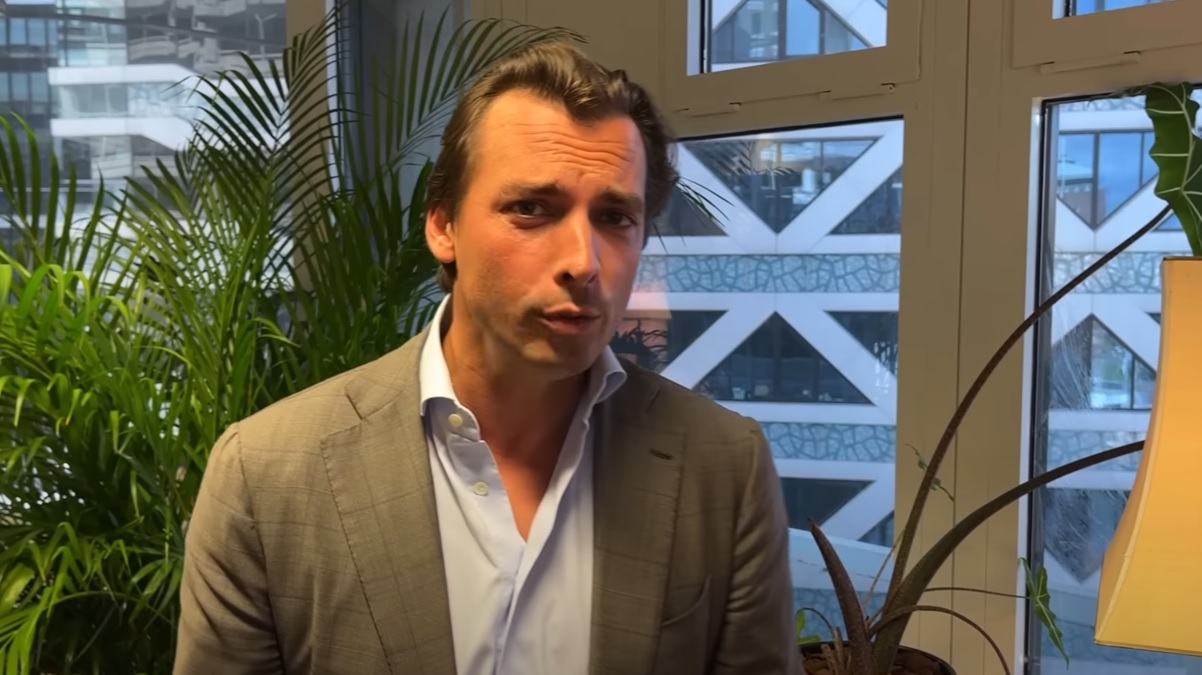 Thierry Baudet teruggefloten om ‘antisemitische’ tweet: ‘Knettergek’