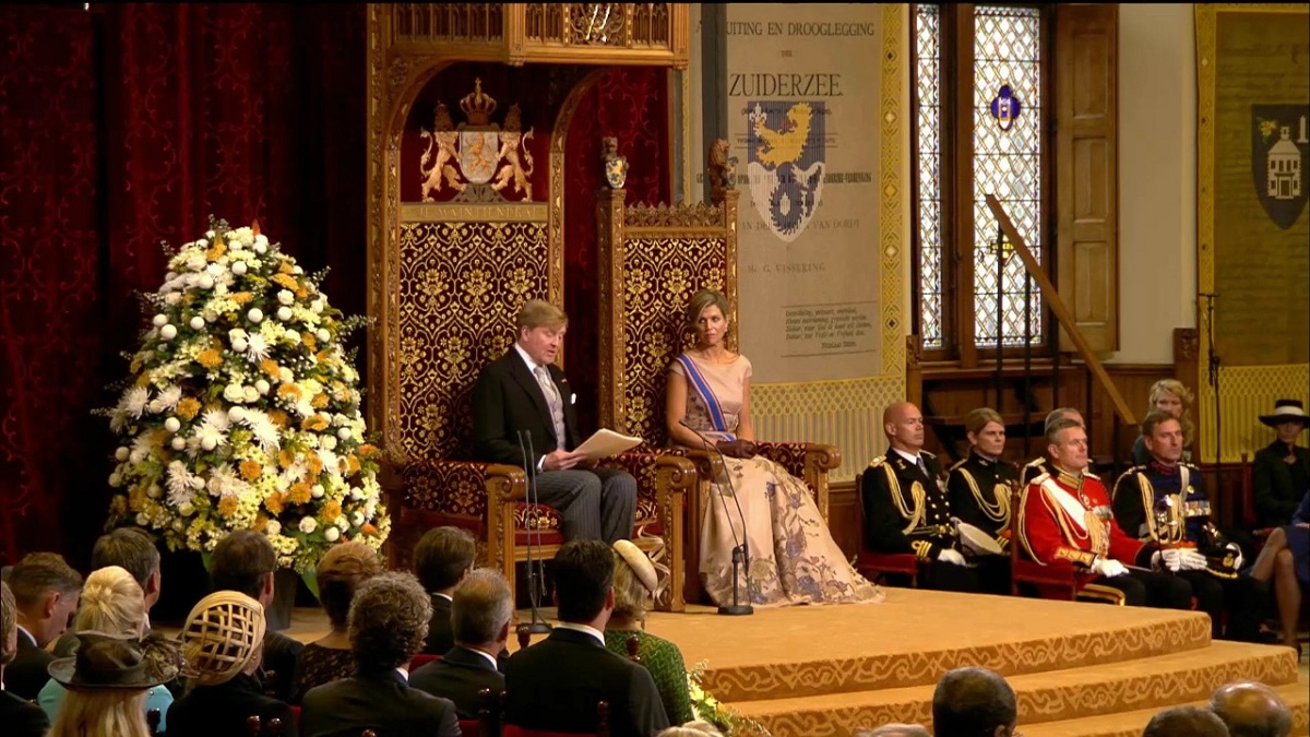 Koning opgeroepen om Troonrede te boycotten: ‘Een waarschuwing heeft dit rampenkabinet keihard nodig’