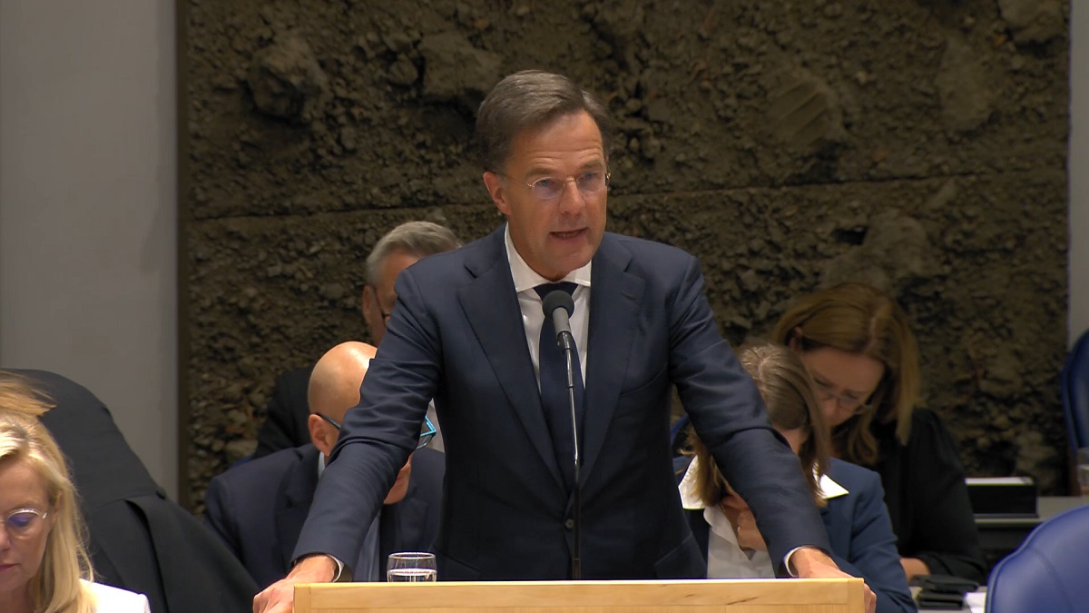 Rutte nadat collega Wybren van Haga uitmaakt voor extreemrechts en stinkend varkensvet: ‘Een beetje humor’