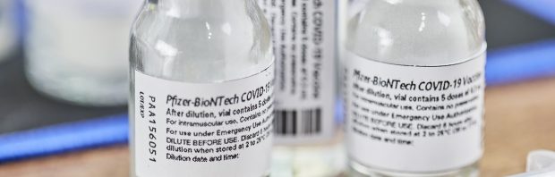 Arts deed onderzoek naar giftige stoffen in coronavaccins: ‘Eigenlijk ongelooflijk dat ze zijn goedgekeurd’