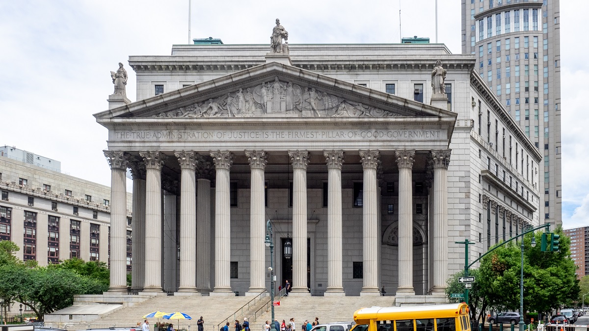 New York Supreme Court: alle medewerkers die zijn ontslagen vanwege hun vaccinatiestatus krijgen baan terug