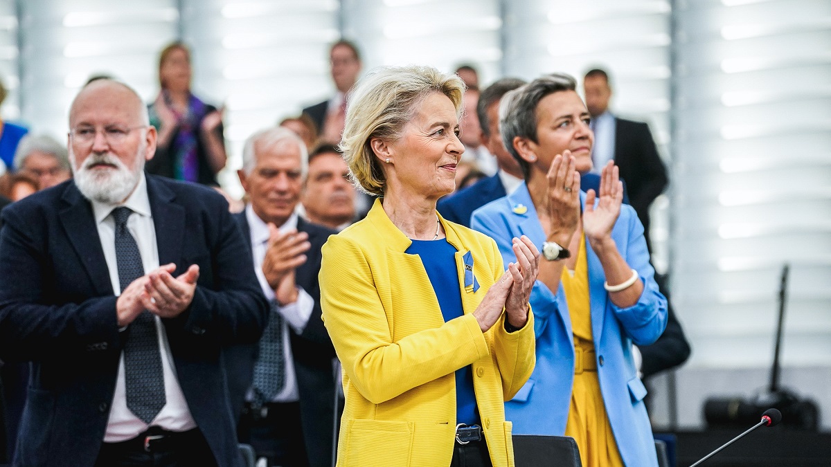 Europarlementariër gaat los: ‘Dit is het grootste corruptieschandaal uit de wereldgeschiedenis!’