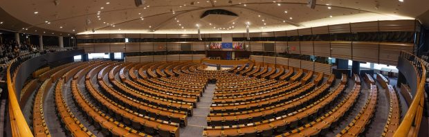 Kijk even naar het stemgedrag van VVD, CDA en D66 in het Europees Parlement: ‘Dit stemt droevig’