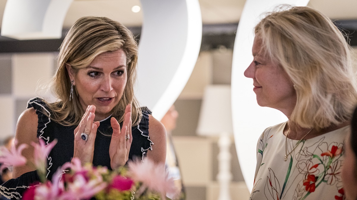 Er is nog geen debat geweest over de digitale euro, maar koningin Maxima en Kaag doen net alsof het al besloten is