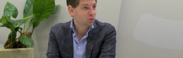 D66-Kamerlid Jan Paternotte noemt verbieden omroep ‘pure censuur’: kijk even naar de messcherpe reacties