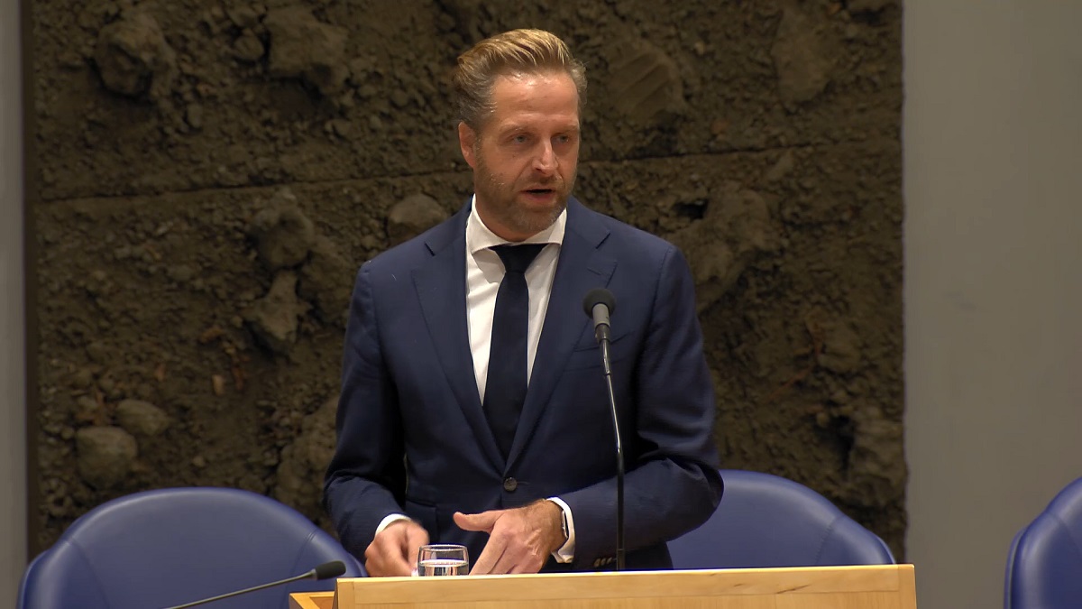 Wob-bommetje: de ‘onafhankelijke’ wetenschap ligt zowat letterlijk in bed met de politiek en Big Pharma