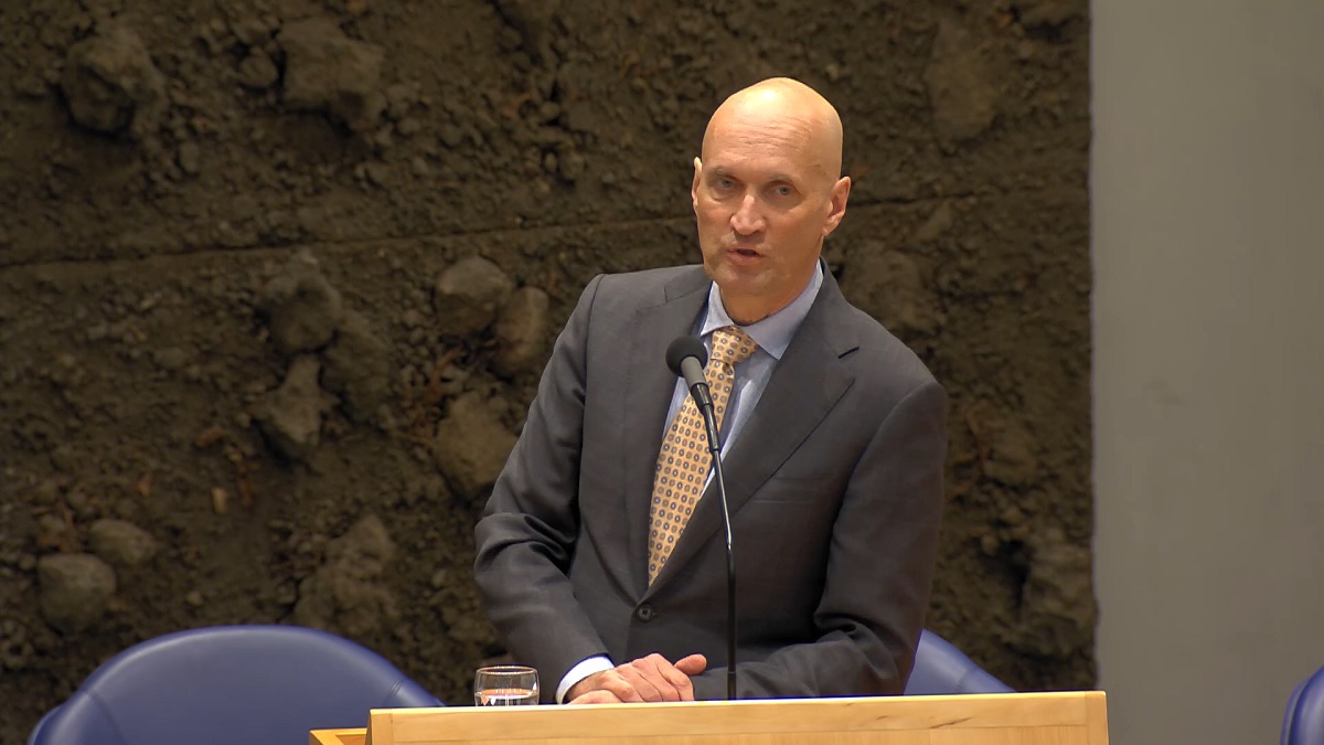 Europarlementariër wil dat er koppen gaan rollen: ‘Stuur Kuipers, De Jonge en Van Dissel weg!’