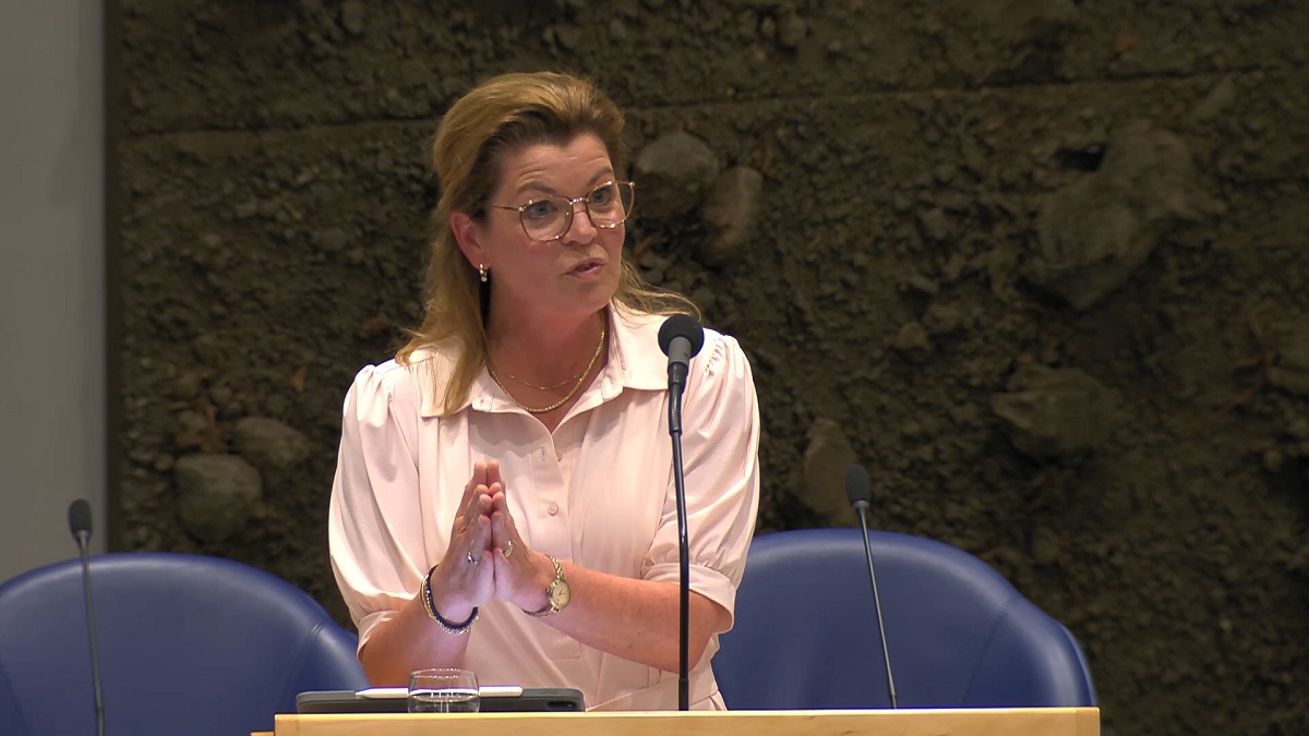 FDF-voorman over RIVM en stikstofminister Van der Wal: ‘Leegvegen die hele toren!’