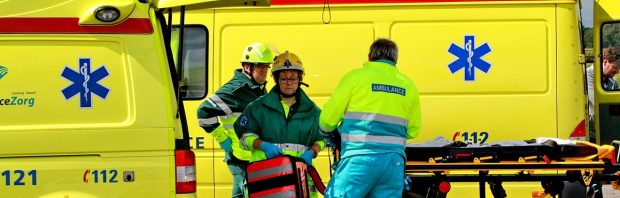 Ambulancezorg: aantal reanimaties schoot in 2021 omhoog – ‘Hoe kan dit nou?’