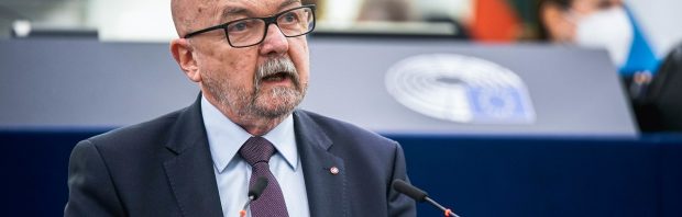 Professor zet Europarlement op stelten: ‘Twee minuten waarheid, bittere waarheid’