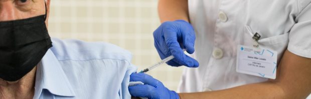 Vrijgegeven e-mails laten zien: voorliegen van de bevolking over injectieschade was bewuste strategie