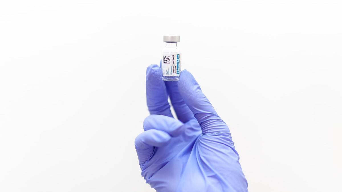 Immunoloog: significante toename van sterfte onder de bevolking wanneer er massaal gevaccineerd wordt