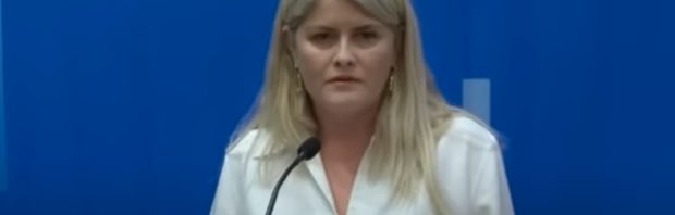 Noorse politicus houdt krachtige en emotionele speech: ‘Wij zijn het grote experiment’